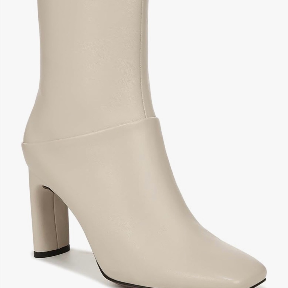 Elegant Cream Women's Boots